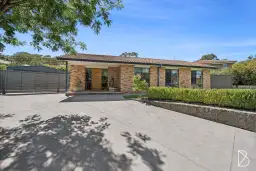 9 Freda Gibson Circuit, Theodore