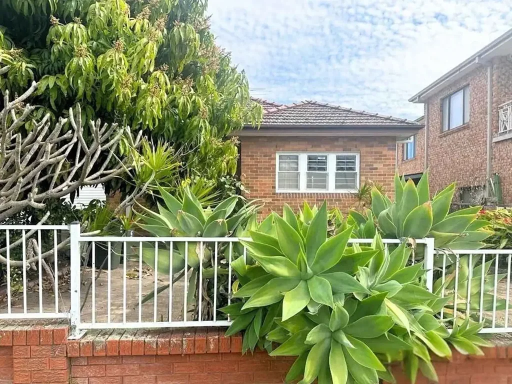 Brick Home In Prime Location