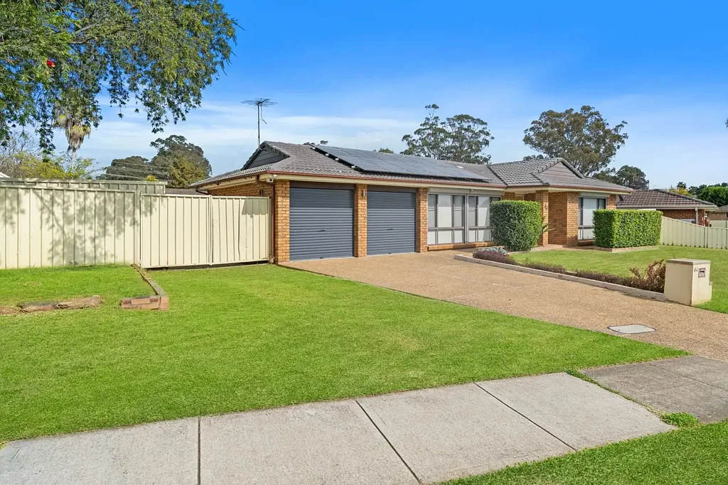 64 Bugatti Drive, Ingleburn, NSW 2565