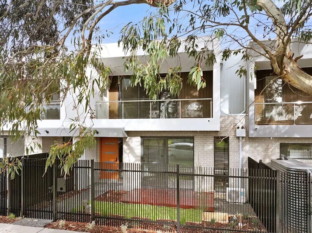 Inverloch 3 Bedroom Brand New Townhouse in the Heart of Inverloch