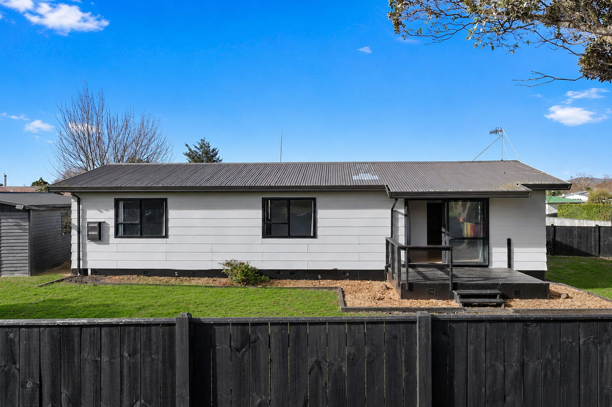 Pukehangi 3غرفة نوم Sunny, Secure & Full of Potential