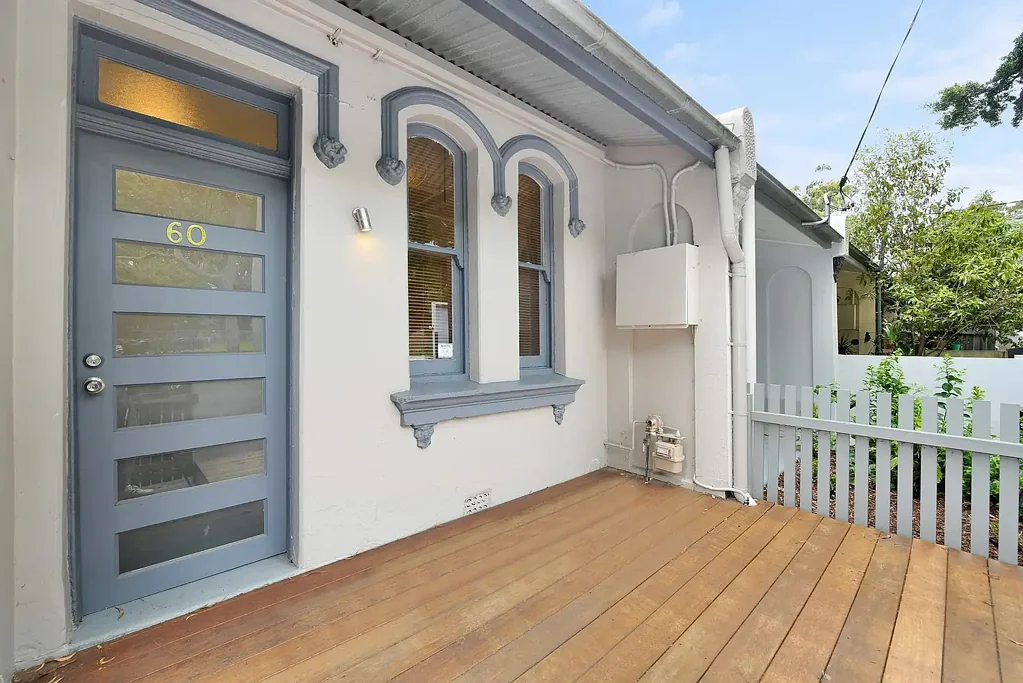 LEASED - HOLDING DEPOSIT RECIEVED