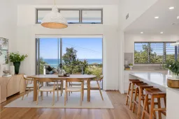 67 Orient Drive, Sunrise Beach