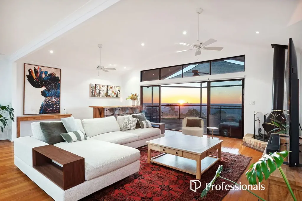 9 Ford Road, Lesmurdie, WA 6076