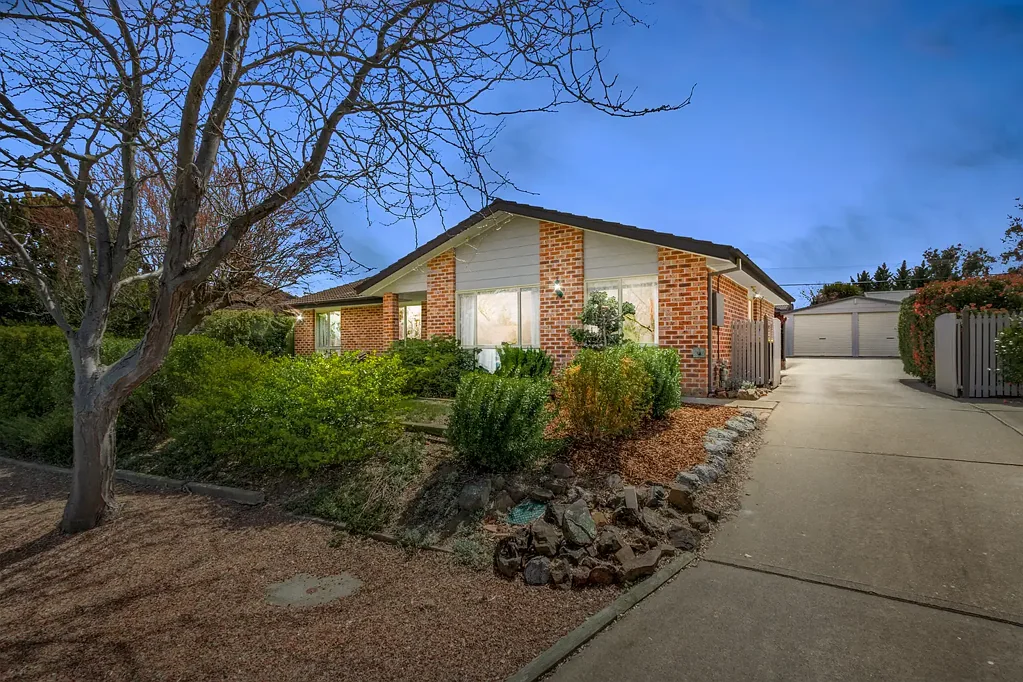 20 Balsillie Crescent, Monash, ACT 2904