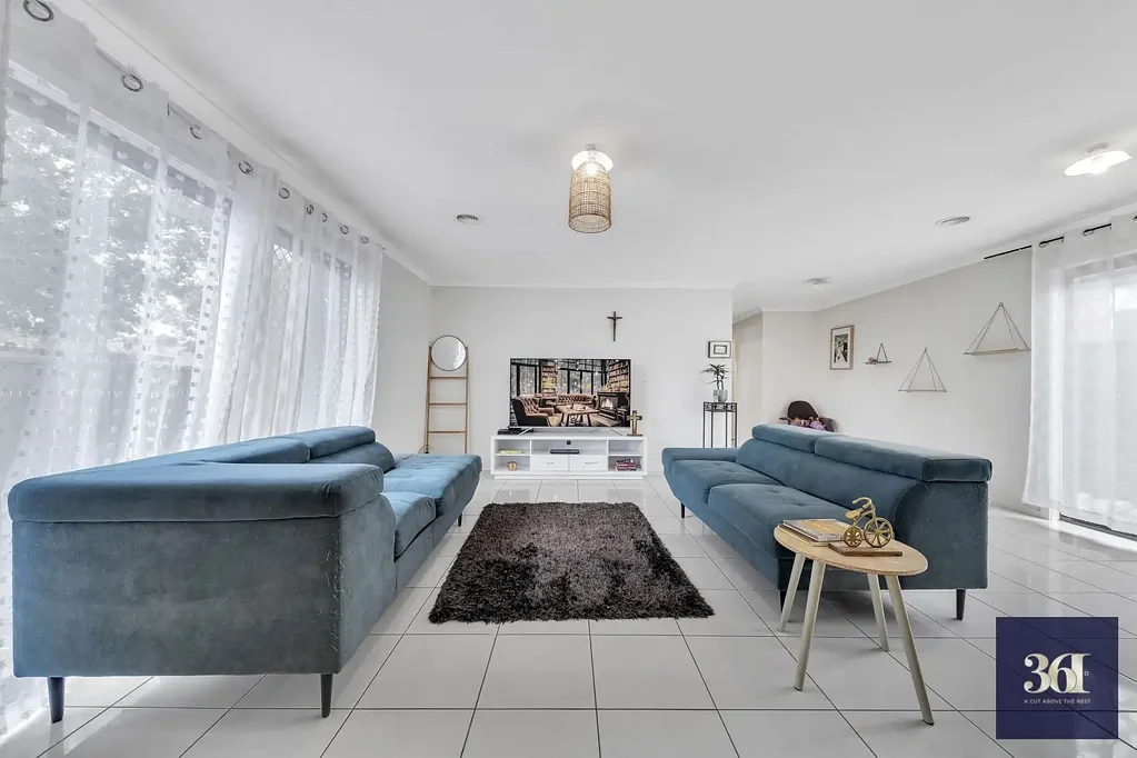 Tarneit 3 Bedroom FOR FIRST HOME BUYERS OR INVESTORS IN AN ENVIABLE LOCATION!!

3 SANDOVER STREET,  TARNEIT