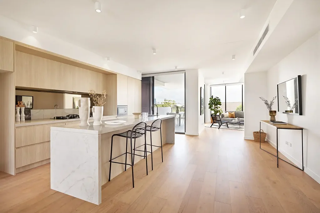 Castle Cove 3कमरा Massive oversize 2 level apartment