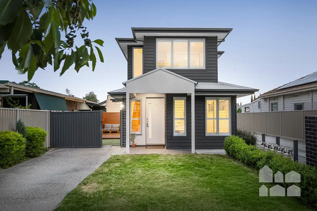 West Footscray 3Kwarto Sunny, stylish and superbly situated