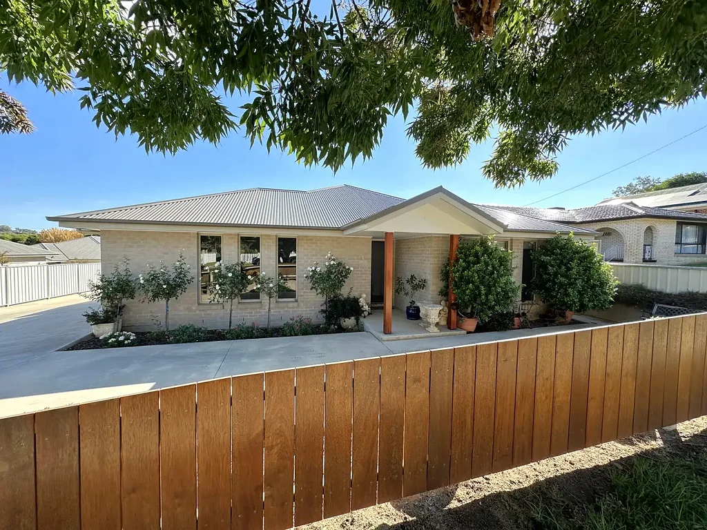 1/31 William Street, Young, NSW 2594