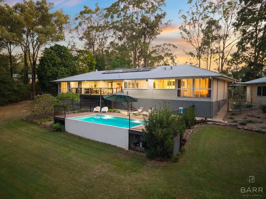 Anstead 5 Bedroom Private Acreage Paradise with Designer Renovation & Resort-Style Pool Living