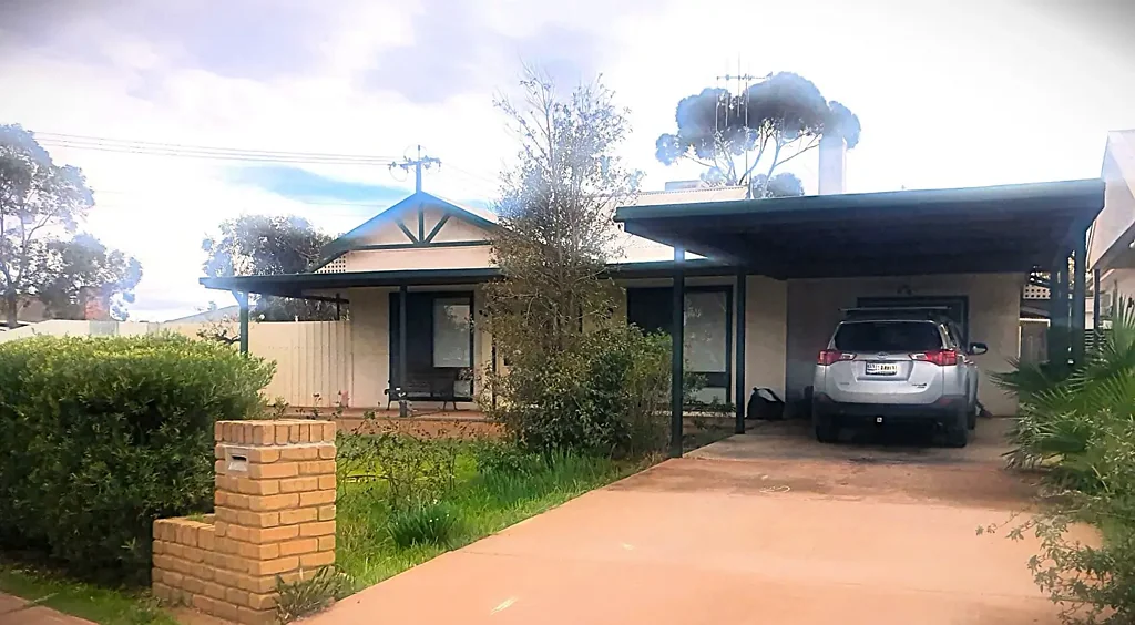 Whyalla Playford 4침실 Large family home