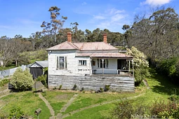 42 Oliver Street, Yea