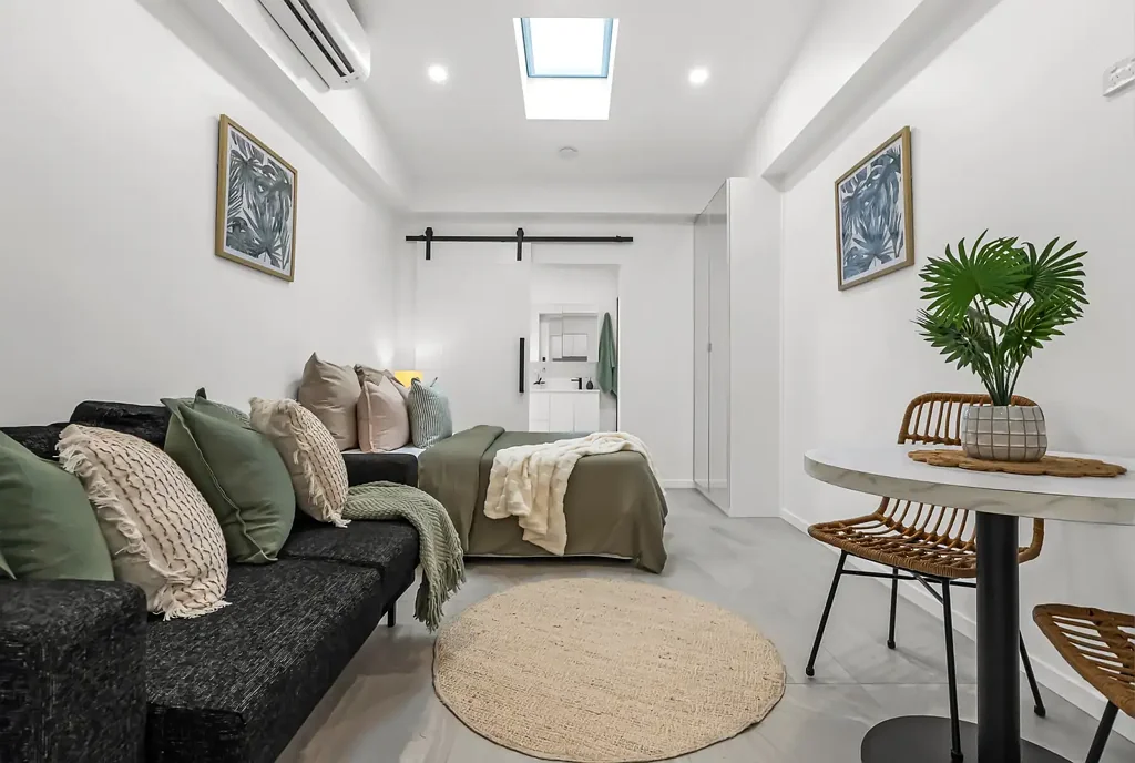 Fully Refurbished 1-Bedroom Studio