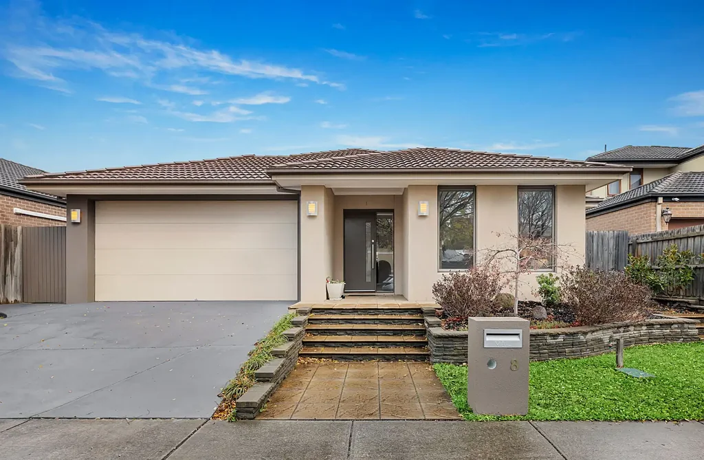 8 Tekin Terrace, Doreen, VIC 3754