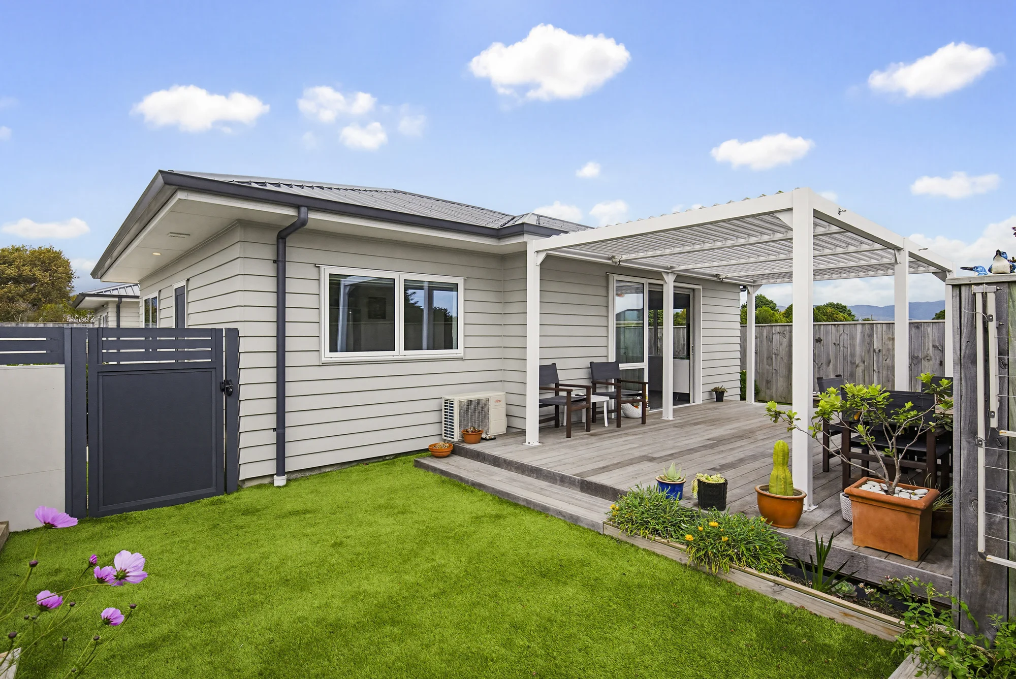 Otaki 2 Bedroom Sun, space, simplicity