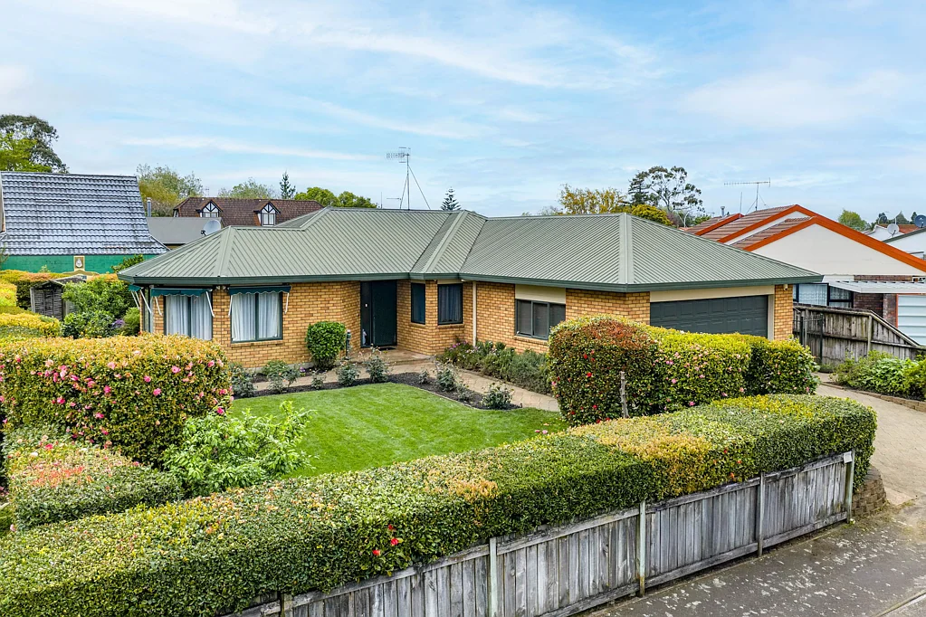 14 Sandalwood Drive, Dinsdale, Hamilton, Waikato