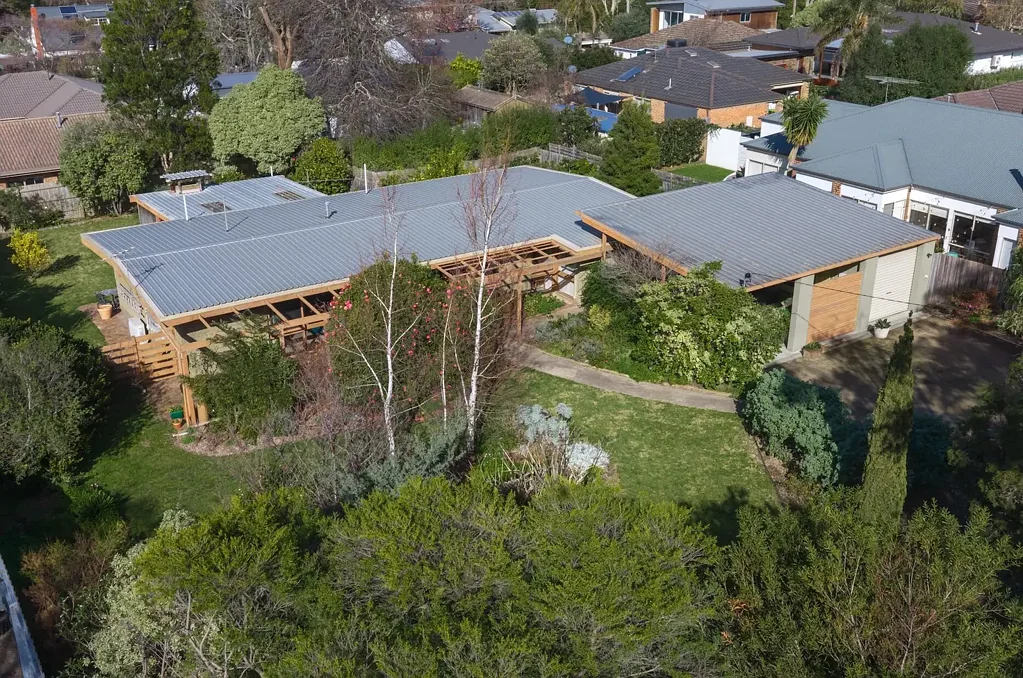 Frankston South 3房 Frankston South 的标志性地块，未来潜力无限 A Landmark Frankston South Holding with Exceptional Future Potential