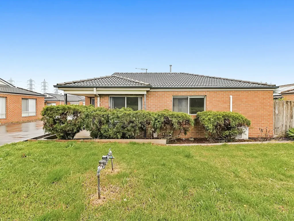 Pakenham 2 Bedroom Low-Maintenance Living in Pakenham!