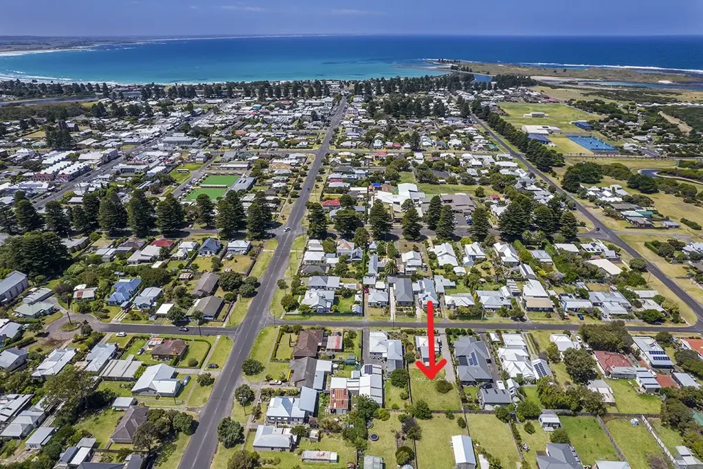 Port Fairy Create your dream home on Corbett!