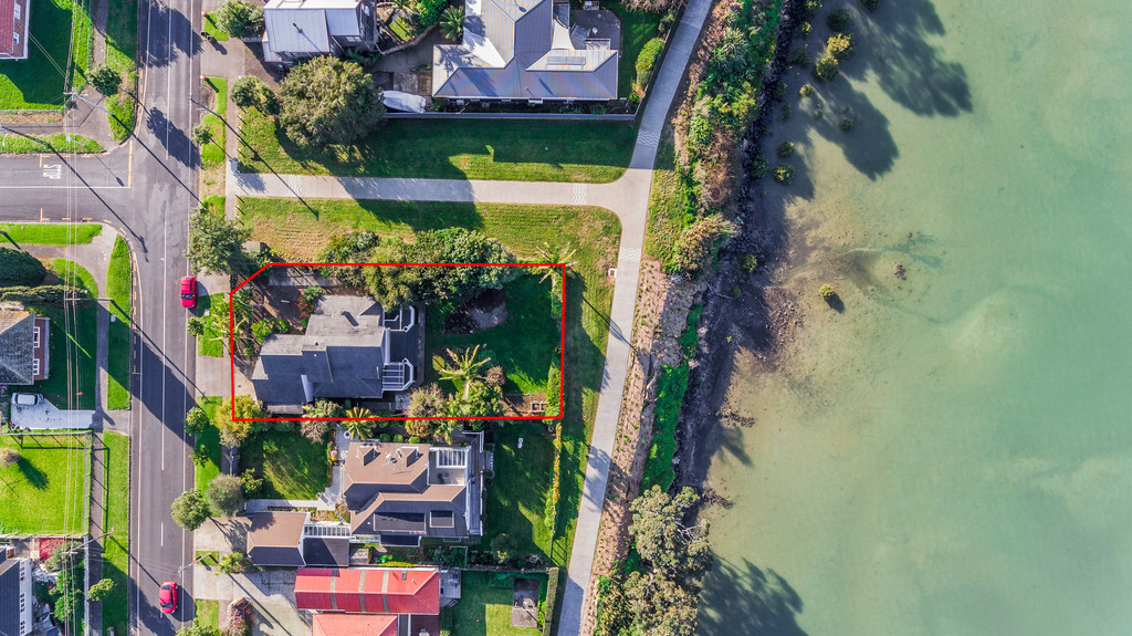 206 Riverside Avenue, Point England, Auckland, 5 habitaciones, 2 baños