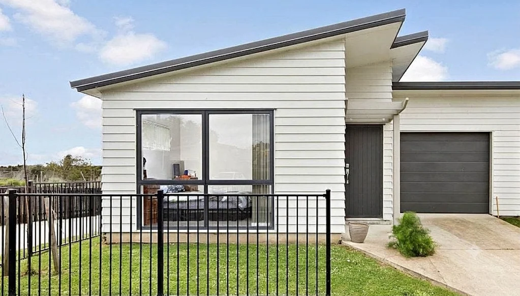 Modern 2-Bedroom Townhouse – Convenient Manukau Location