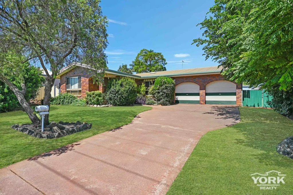 46 Earhart Street, Wilsonton, QLD 4350
