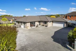 22 Conifer Grove, Kamo