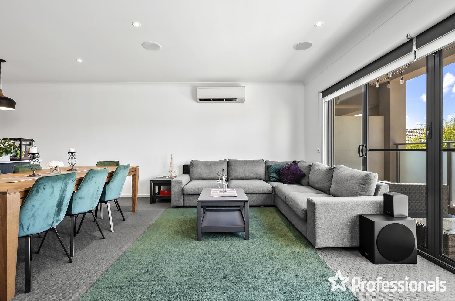 5 NICKY CL, MOOROOLBARK VIC 3138, 0房, 0浴, Townhouse