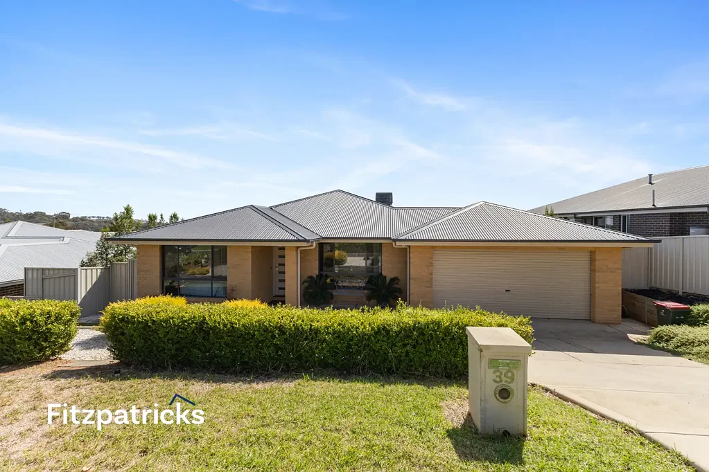 39 Clifton Street, Bourkelands, NSW 2650