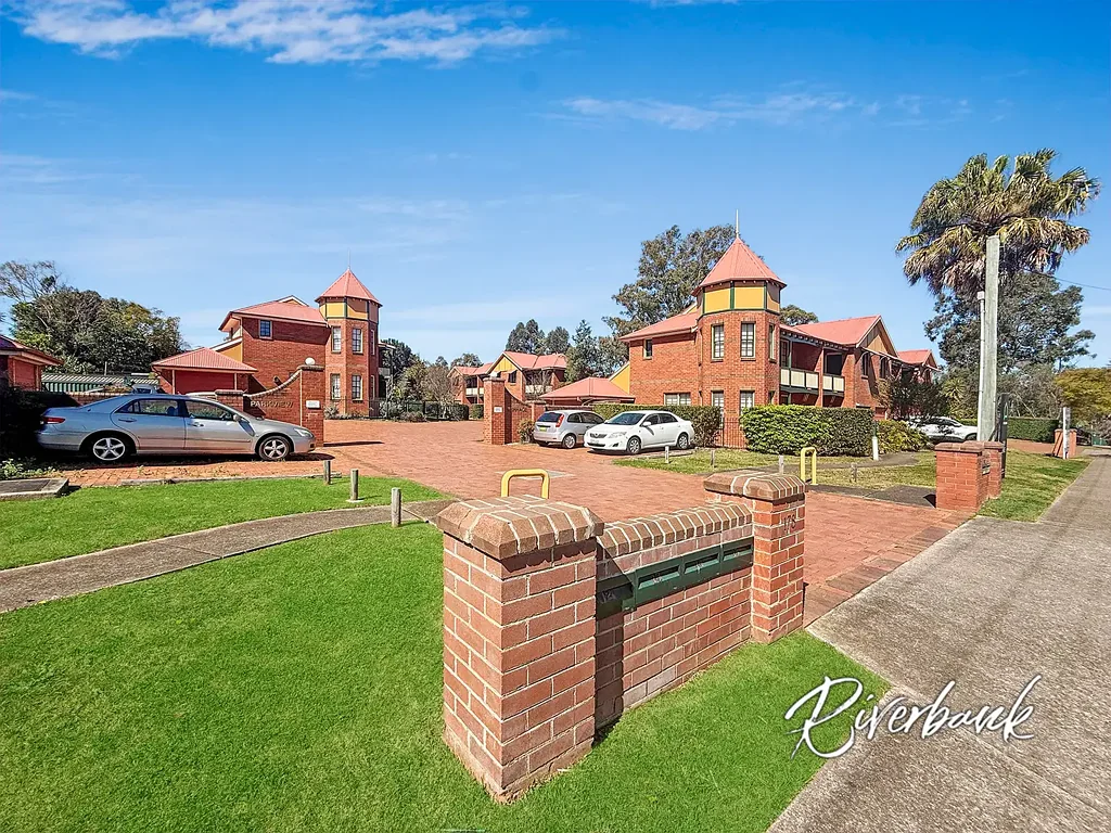 Townhouse Living – Comfort, Convenience & Lifestyle