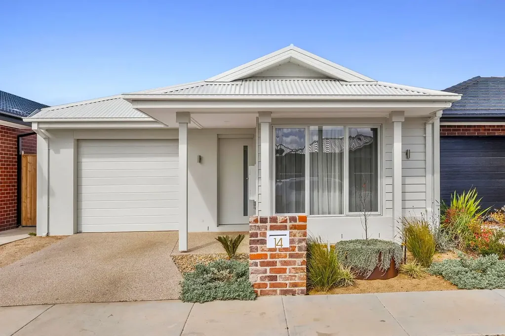Armstrong Creek 3 Bedroom Effortless Modern Comfort