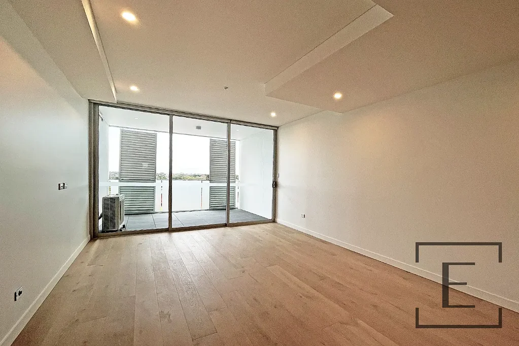 LUXURY LIVING