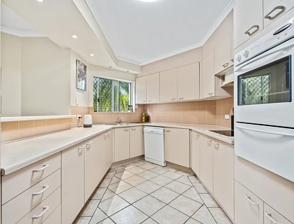 17/75-77 Morala Avenue, Runaway Bay, Gold Coast, 2 침실, 2 욕실, Apartment