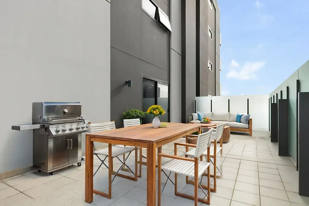 Brunswick East 2ห้องนอน Two bedroom apartment with large balcony