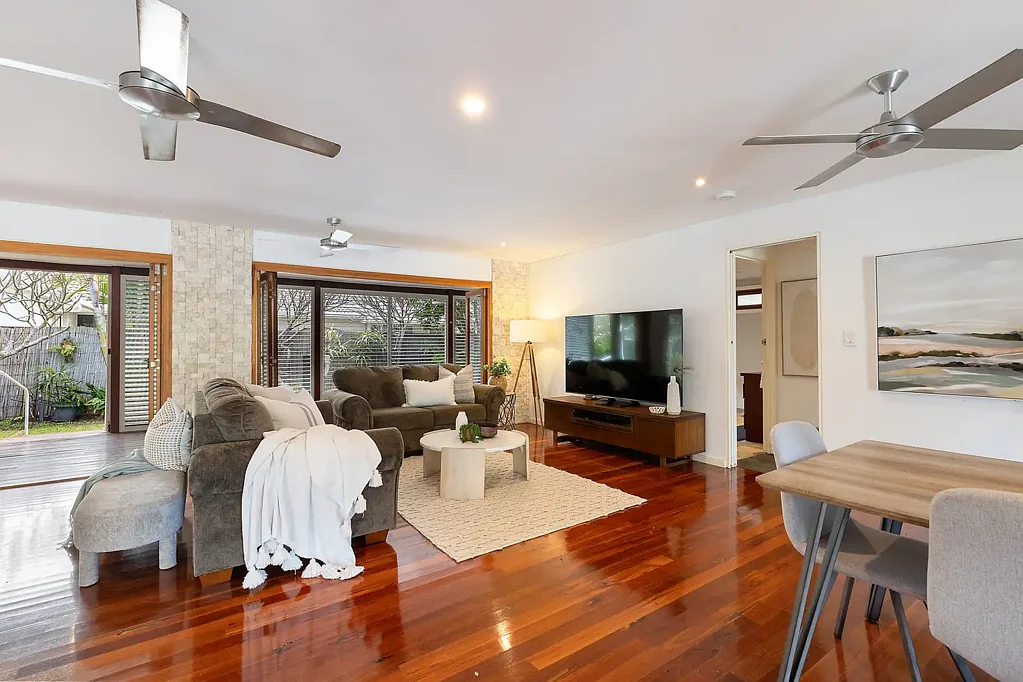 Lennox Head 3 Slaapkamer Modern home in the heart of the village
