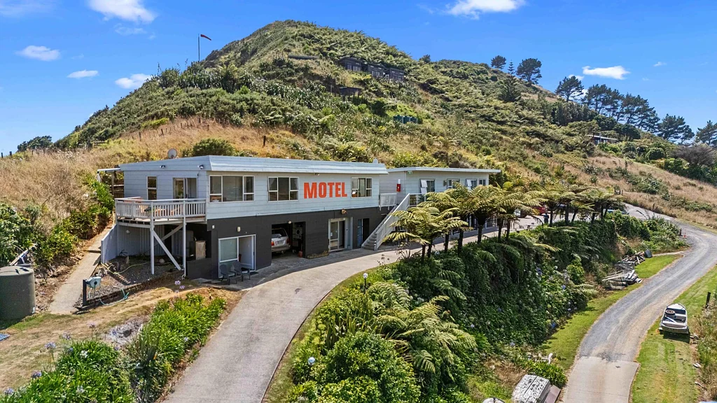 Mokau Home and income - Coastal lifestyle opportunity