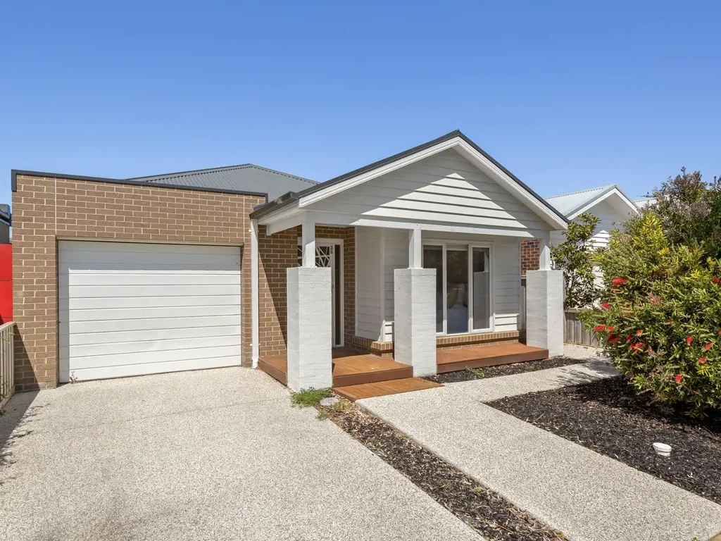 Point Lonsdale 3部屋 Contemporary Home in Quiet Locale