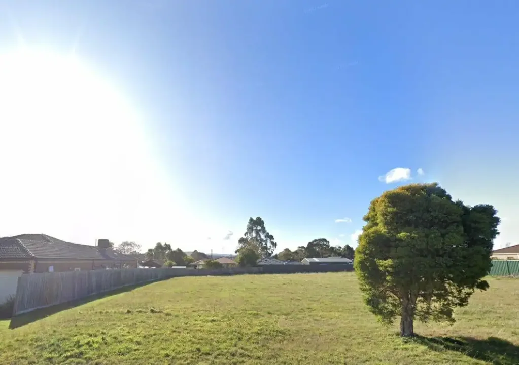 Ballan LOOKING TO INVEST?