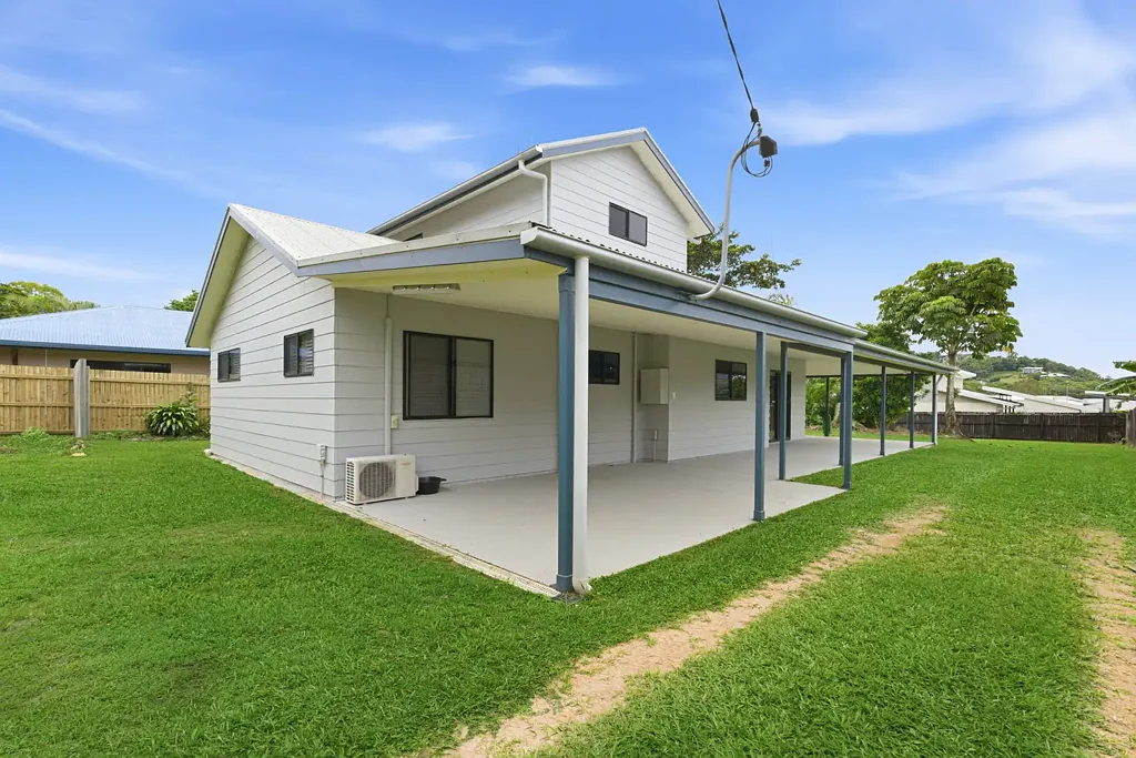 South Mission Beach 4ห้องนอน Spacious Coastal Family Living 300m from South Mission Beach