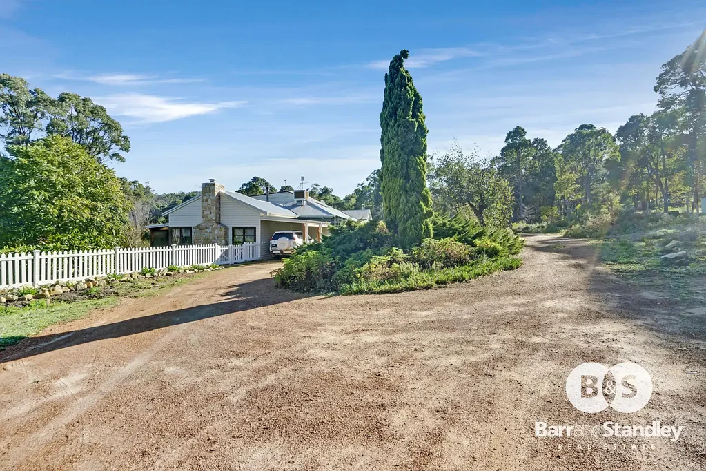 Donnybrook 4 Bedroom Rare Lifestyle Property- Stunning Family Home with Endless Potential in Donnybrook!