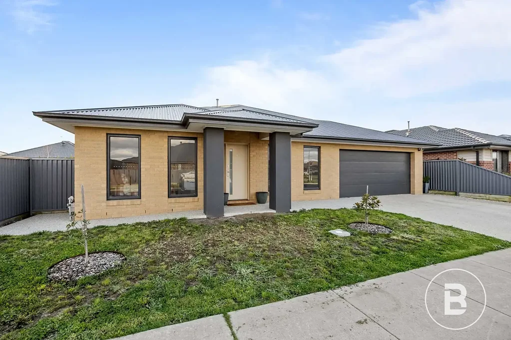 Alfredton 4 Bedroom VERSATILE LIVING IN A DESIRABLE LOCATION