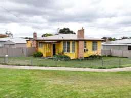 12 Woolcock Avenue, Kangaroo Flat