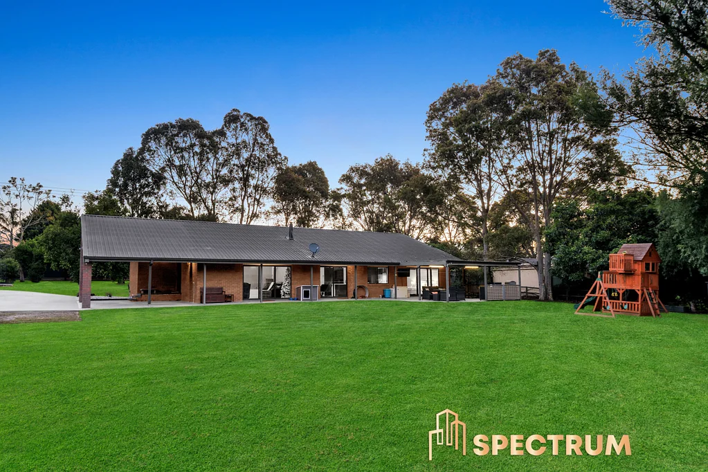 Narre Warren North  Private Oasis in Narre Warren North!