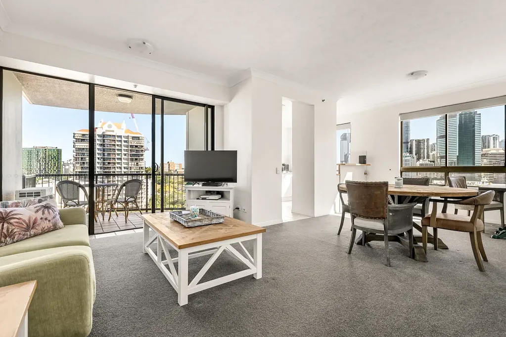 Spacious Two Bedroom with Breathtaking City Views!
