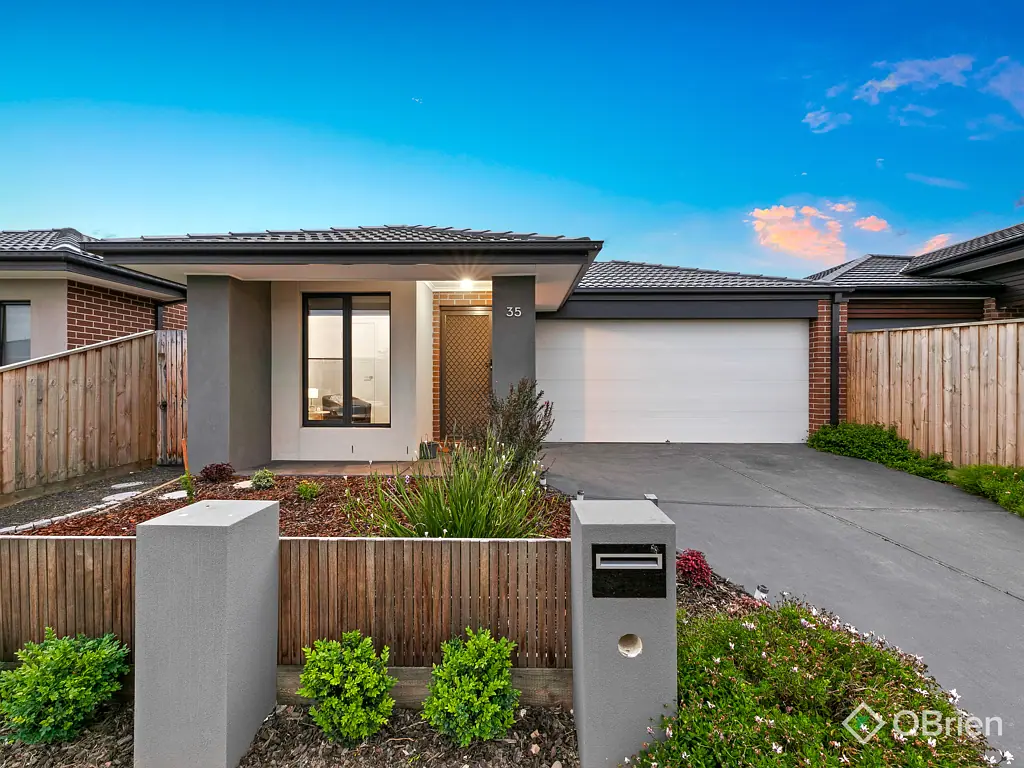 35 Clairwood Avenue, Pakenham, VIC 3810