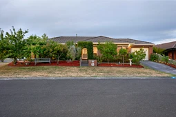 2 Loren Close, Ballarat North