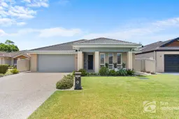 15 Fig Tree Court, Forster