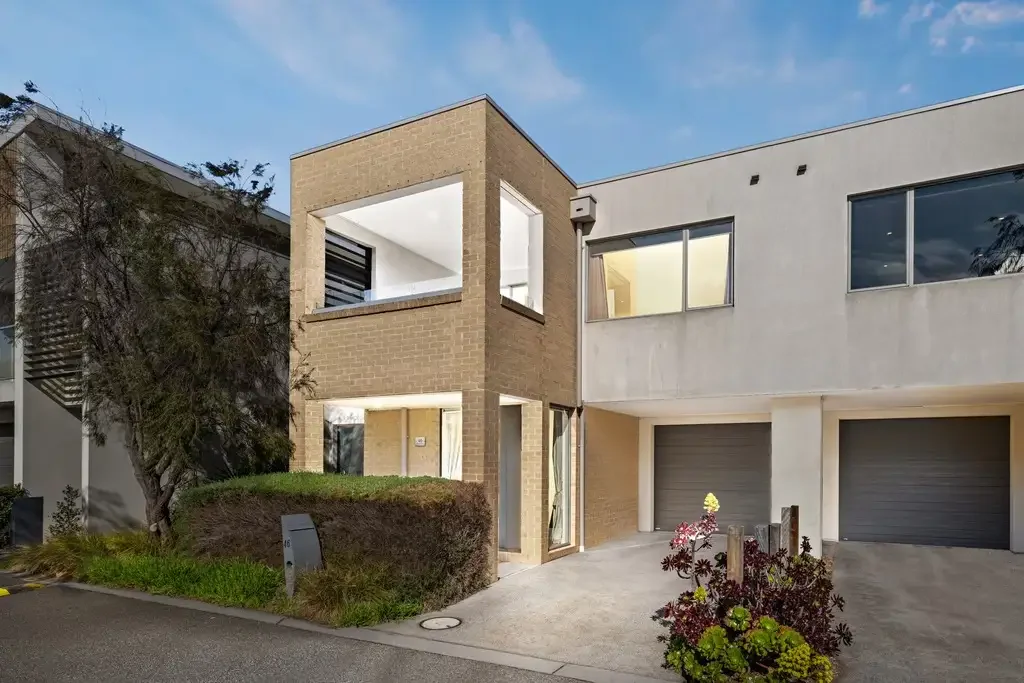 Mentone 4Habitaciones Contemporary Comfort with a Bayside Lifestyle