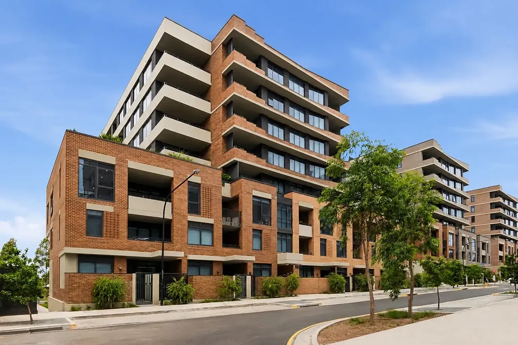 Tallawong 2બેડરૂમ Dream Location: Great SMSF Investment - North Facing - Stunning Near New 2-Bedroom + Study
