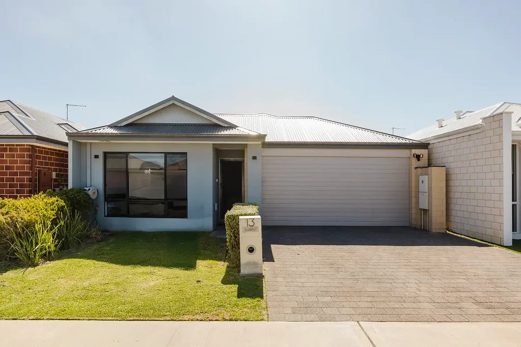 13 Bromfield Avenue, Brabham, WA 6055